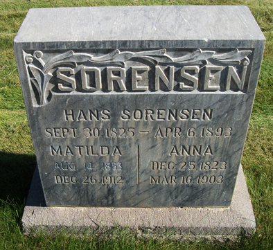gravestone of Hans and wives